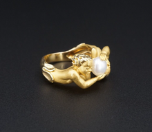 Carrera y Carrera 18k Yellow Gold Pearl Double Cherub Ring Band Size 6.25 RG3771