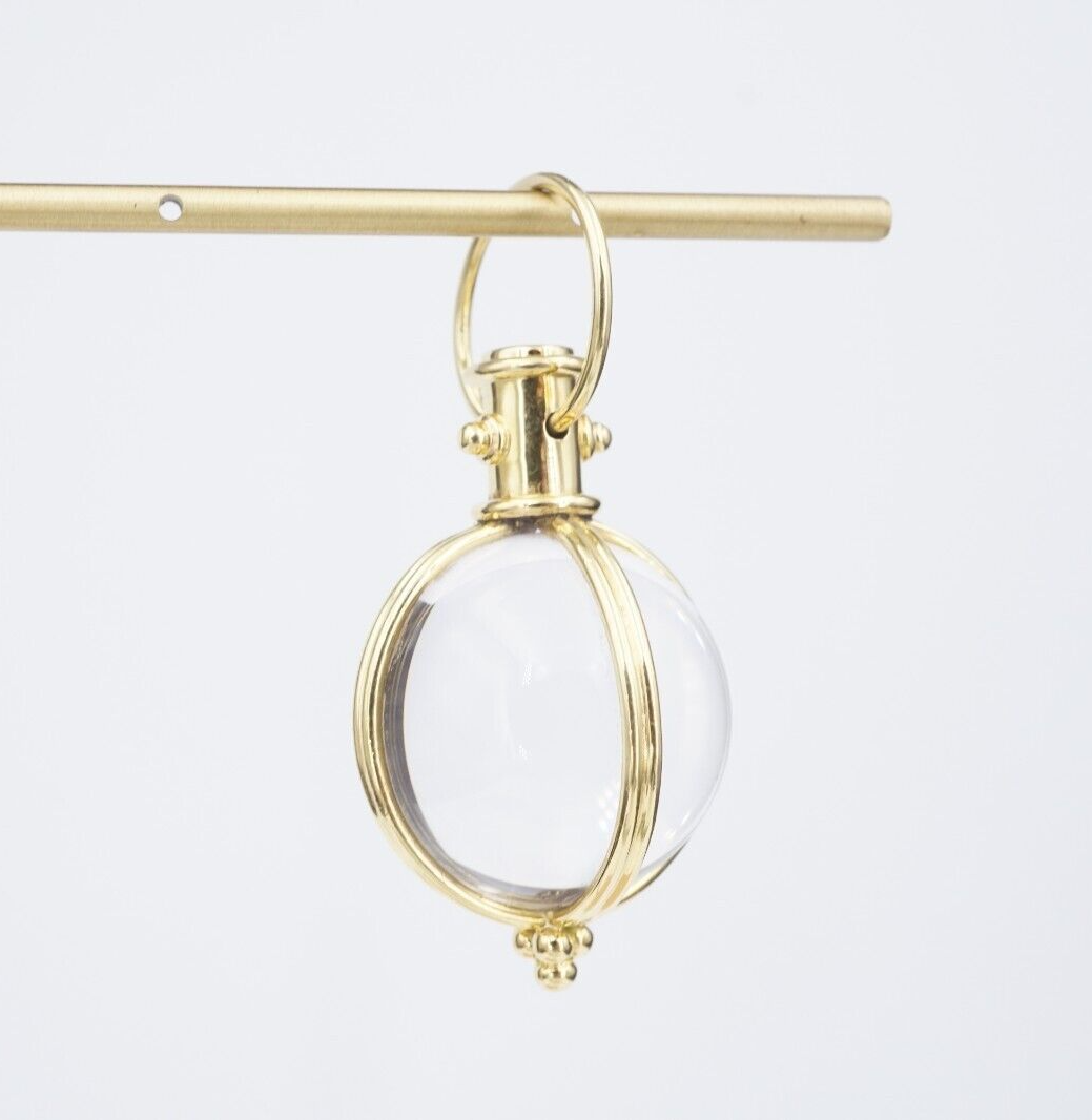 Temple St. Clair Pendant 18k Gold Classic Round Amulet 2