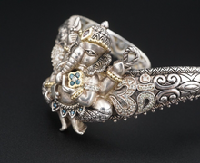 Barbara Bixby Sterling 18K Blue Diamond Gems Ganesh Cuff Bracelet Pouch BS2860