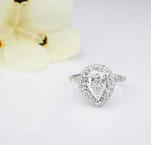 14k White Gold 1.75 ctw Pear Diamond Engagement Ring Size 6.75 IGI Cert CO1074