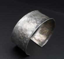 Rustic Vintage Navajo Sterling Silver Hammered Wide Cuff Bracelet 7" 40g BS2610