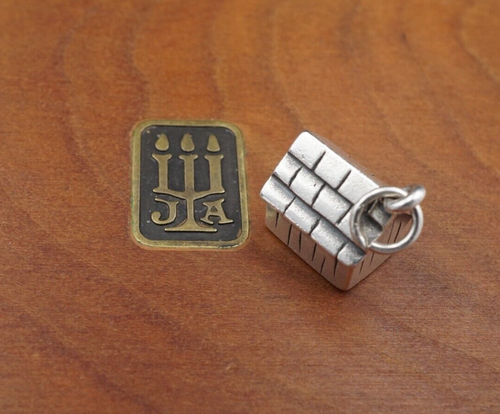 James Avery Retired 3D Dog House Sterling Silver 1/2