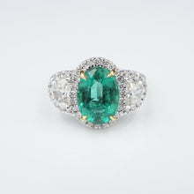 NWOT 18k White Gold 4.4ctw Natural Emerald Diamond Halo Ring Size 6.5 CO885