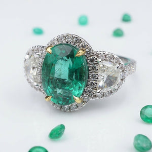 NWOT 18k White Gold 4.4ctw Natural Emerald Diamond Halo Ring Size 6.5 CO885